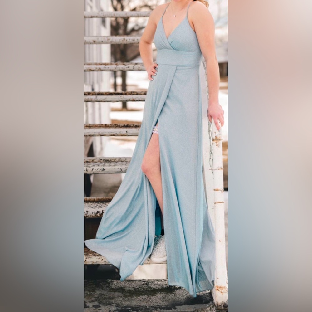 Elegant Blue Evening Gown